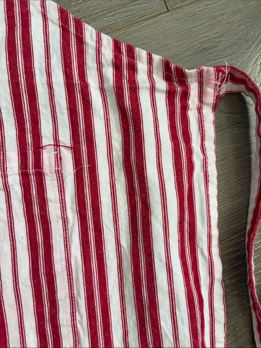 Williams Sonoma Red and White Striped Cotton Kitchen Apron